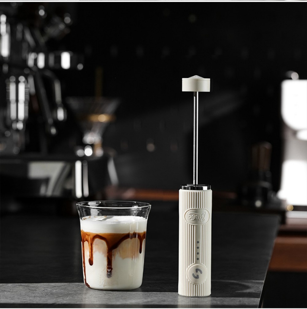Frullino Elettrico Portatile S - Pocket Coffee Maker recensione e prezzo
