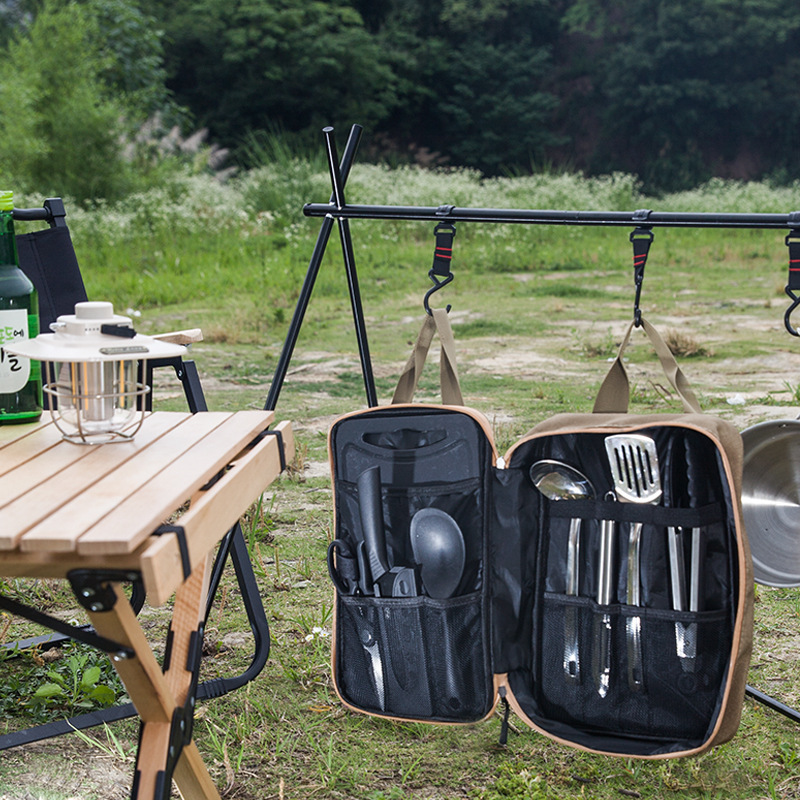 Set da Cucina da Campeggio 8 P - Camping Cooking Recipes recensione e prezzo
